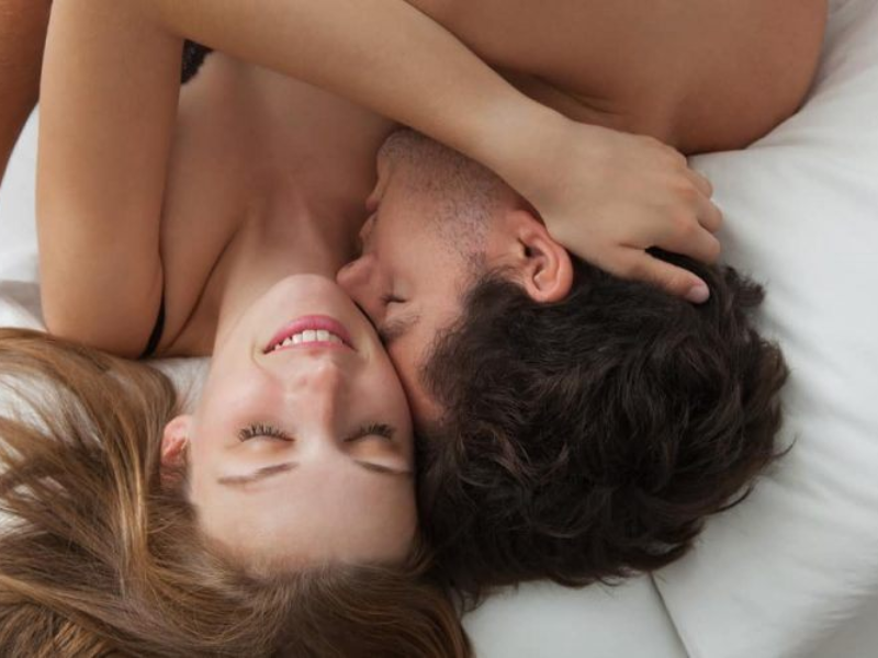 Biểu Hiện Của Con Gái Khi Lần Đầu Quan Hệ