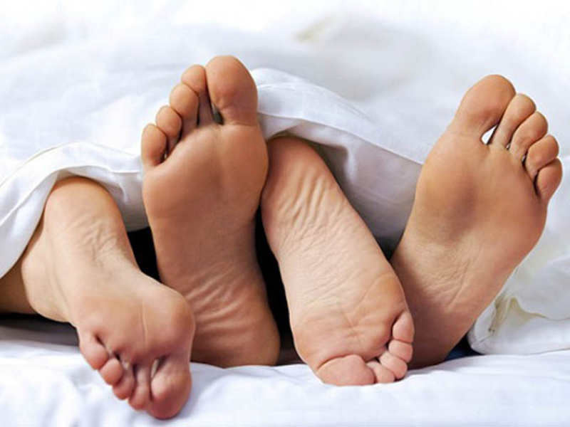 Tại Sao Quan Hệ Lần Đầu Đau Rát